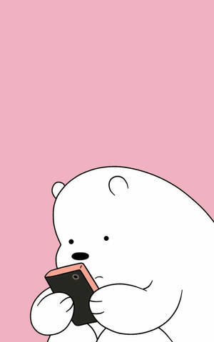 핸드폰을 사용하는 아이스 베어 만화 — 갤럭시 탭 액티브5 배경화면